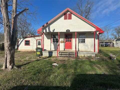 405 N 11th Street, Henryetta, OK 74437