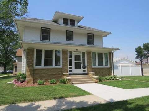 45 3rd Ave. SE, Le Mars, IA 51031