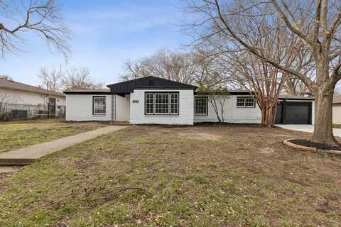 3737 Bilglade Road, Fort Worth, TX 76133