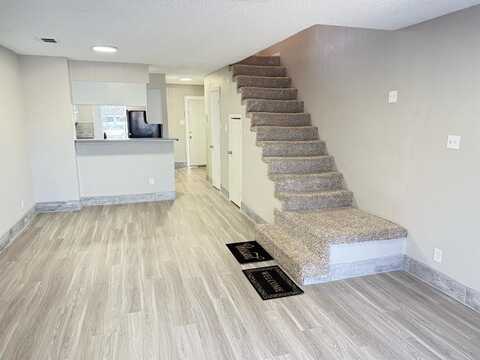2240 Aspen Drive, Dallas, TX 75227