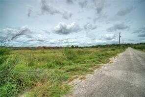 221 N Paleface Ranch, Spicewood, TX 78669