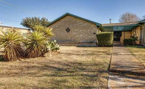 4901 Stacey Avenue, Fort Worth, TX 76132