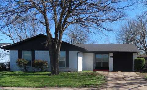 3510 Pacesetter Drive, Dallas, TX 75241