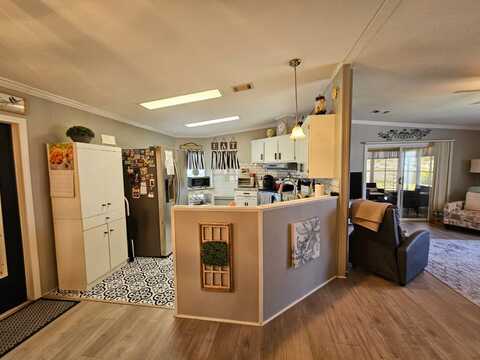 9677 Cypress Lakes Drive, Lakeland, FL 33810