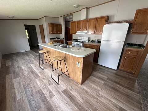 429 Laurel Oak Lane, Whittaker, MI 48190