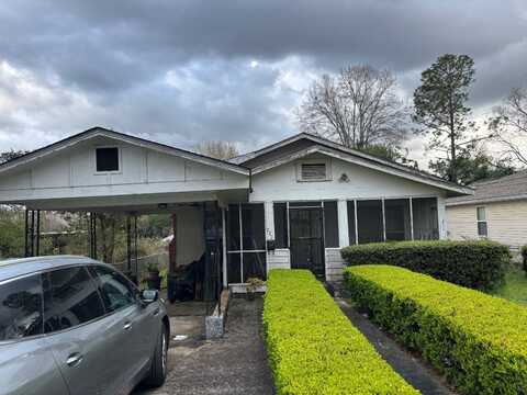 229 E Clark St, Quincy, FL 32351