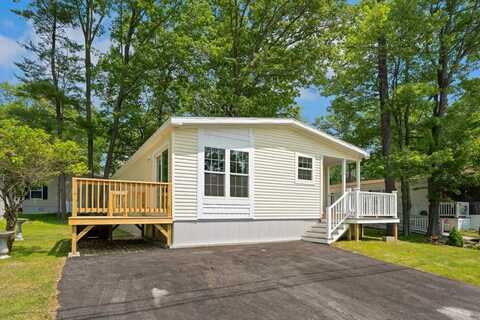 518 Canterbury Dr, Exeter, NH 03833