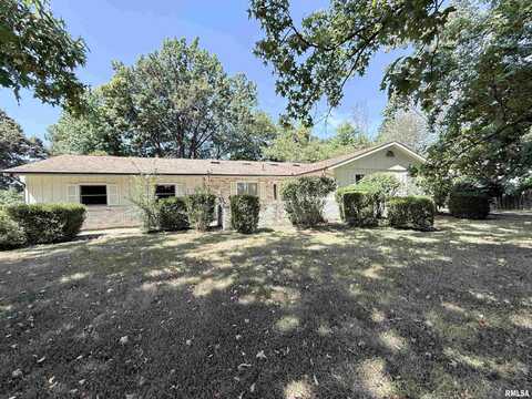 900 N Beadle Drive, Carbondale, IL 62901