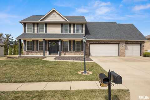 200 PINEHURST Lane, Washington, IL 61571