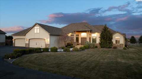 2950 Clark Ct, West Richland, WA 99353