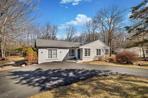 3262 Beech Ridge Drive, Pocono Summit, PA 18346