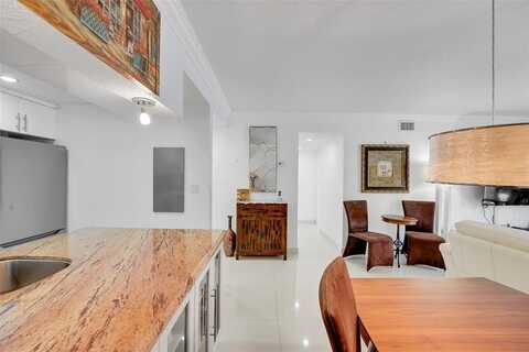 17090 NE 14th Ave, North Miami Beach, FL 33162