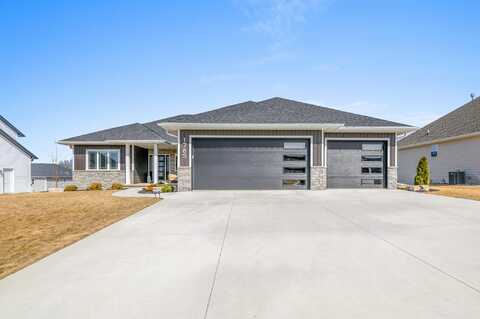 1785 ARBOR GATE Lane, GREEN BAY, WI 54311