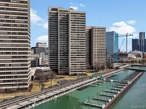 300 Riverfront Drive, Detroit, MI 48226