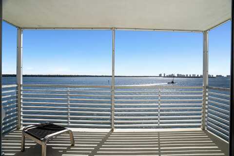 60 Yacht Club Drive, North Palm Beach, FL 33408