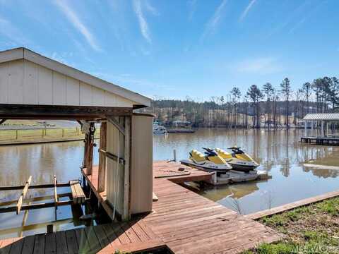 332 Eagle Trail, Bracey, VA 23919