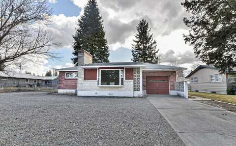 430 E 1st St, Deer Park, WA 99006