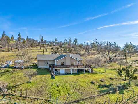 924 W Linn Road, Eagle Point, OR 97524
