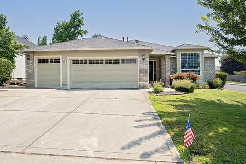 521 Sterling Point Drive, Medford, OR 97504