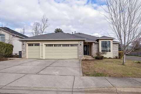 521 Sterling Point Drive, Medford, OR 97504