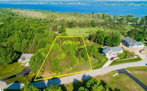 8004 S Bingham Ridge Drive, Traverse City, MI 49684