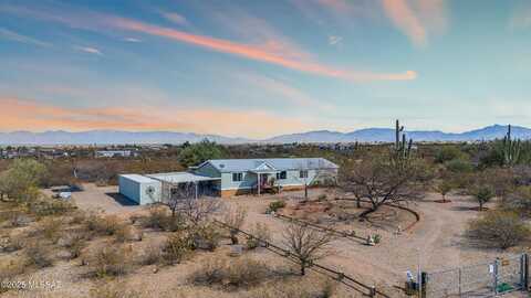 6827 E Needle Bush Lane, Sahuarita, AZ 85629