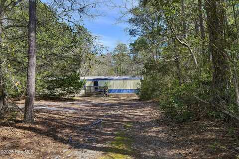 409 Pond View Circle, Hampstead, NC 28443