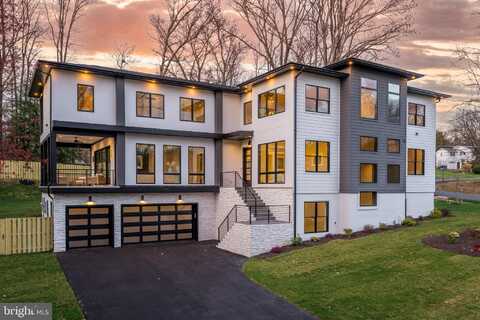 7400 CHURCHILL ROAD, MCLEAN, VA 22101