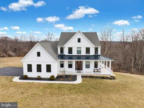 121 RIDINGS WAY, COATESVILLE, PA 19320
