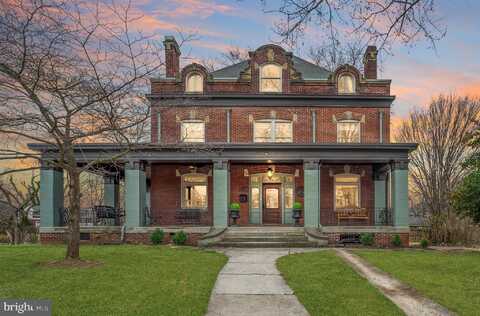 940 OAK HILL AVENUE, HAGERSTOWN, MD 21742