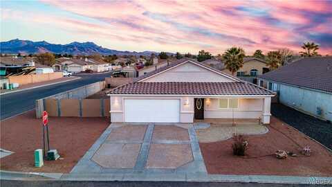 3868 E Suffock Avenue, Kingman, AZ 86409