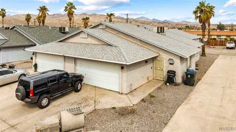 807 Gemstone Avenue, Bullhead City, AZ 86442