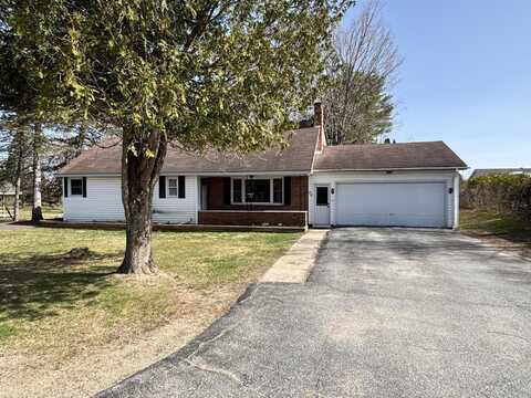28 Sanford Lane, Newcomb, NY 12852
