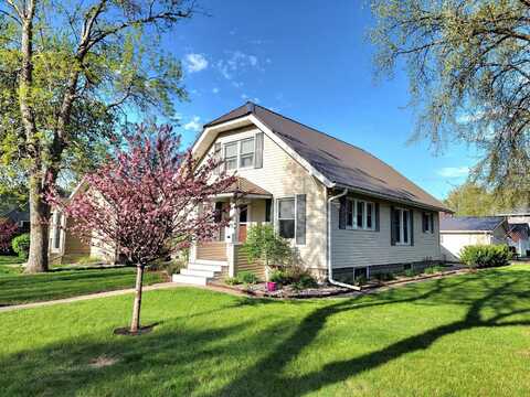 923 N Washington Street, Aberdeen, SD 57401