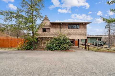 1781 County Line Rd, Slate Lick, PA 15622