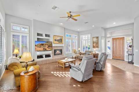 42047 N MOSS SPRINGS Road, Anthem, AZ 85086