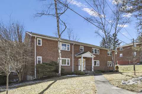 2-3 Morgan Manor, Lenox, MA 01240