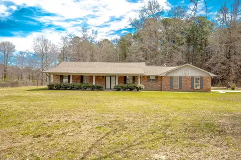 5815 Farm Lane, Pine Bluff, AR 71603