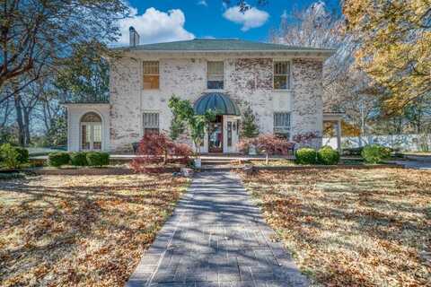 1419 S Main, Jonesboro, AR 72401