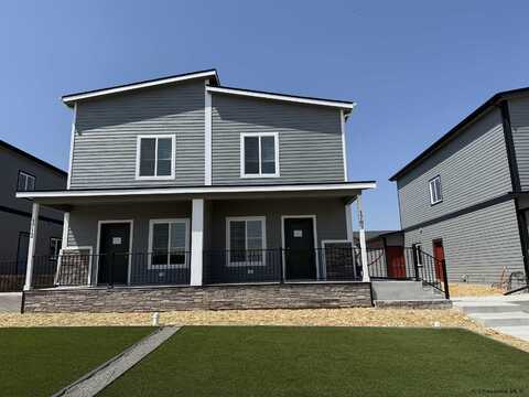 1708 RICHARD MARTIN DR, Cheyenne, WY 82007