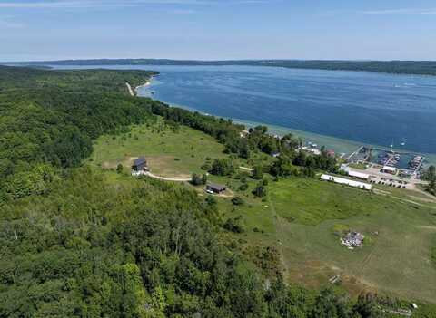 5052 LAKE SHORE, BOYNE CITY, MI 49712