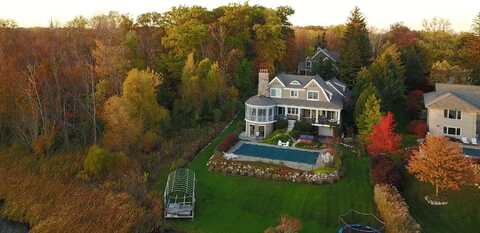 2634 REEDS LAKE COURT SE, EAST GRAND RAPIDS, MI 49506