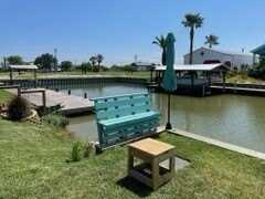 106 Teal Road, Rockport, TX 78382