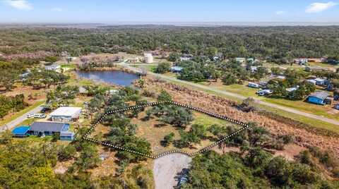 34 Oakshore Loop, Rockport, TX 78382