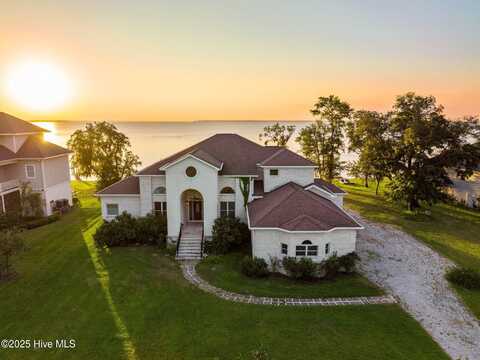 955 Becton Road, Havelock, NC 28532