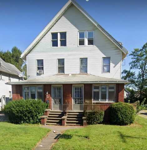 241 Sexton Street, Struthers, OH 44471
