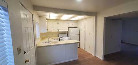 40221 Harris, Palm Desert, CA 92211