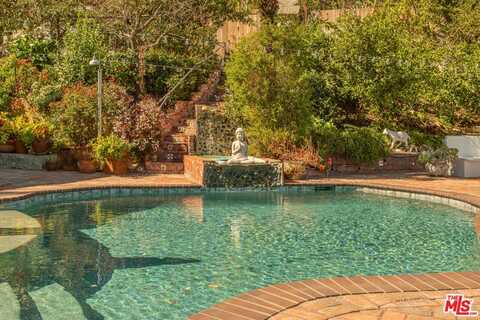 16582 Calneva Dr, Encino, CA 91436