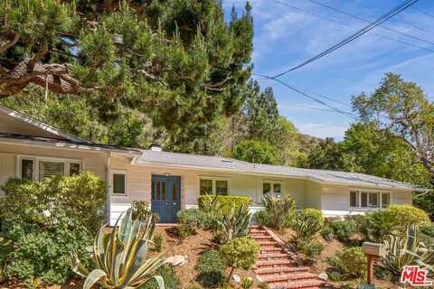 3276 Mandeville Canyon Rd, Los Angeles, CA 90049