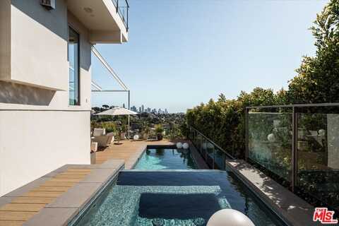 3042 Landa St, Los Angeles, CA 90039